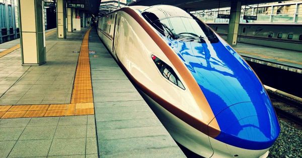 Novo trem-bala chinês entra na reta final de testes e pode começar a rodar em 2026